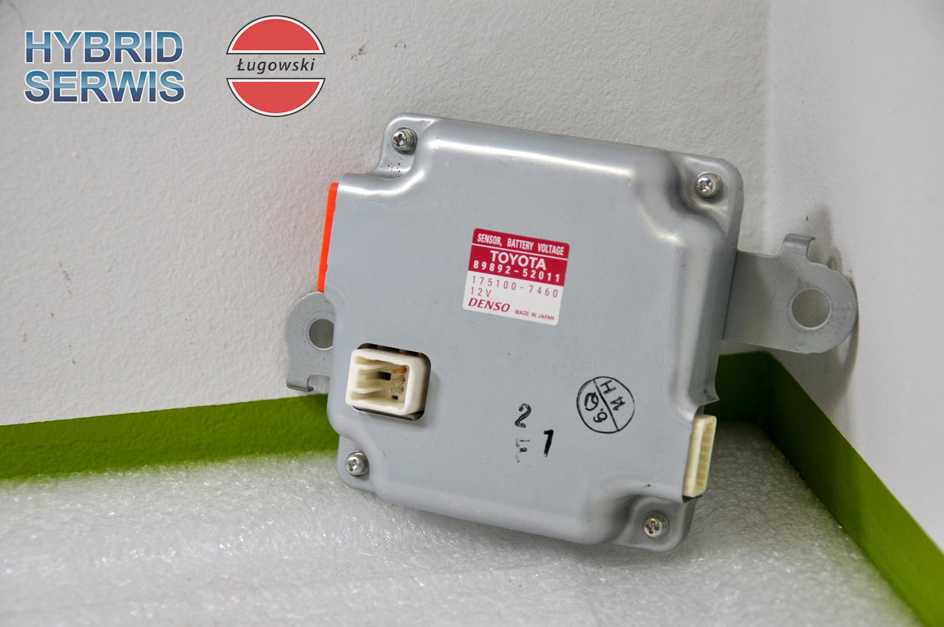 Monitor napięć Toyota 89892-52011 8989252011 1