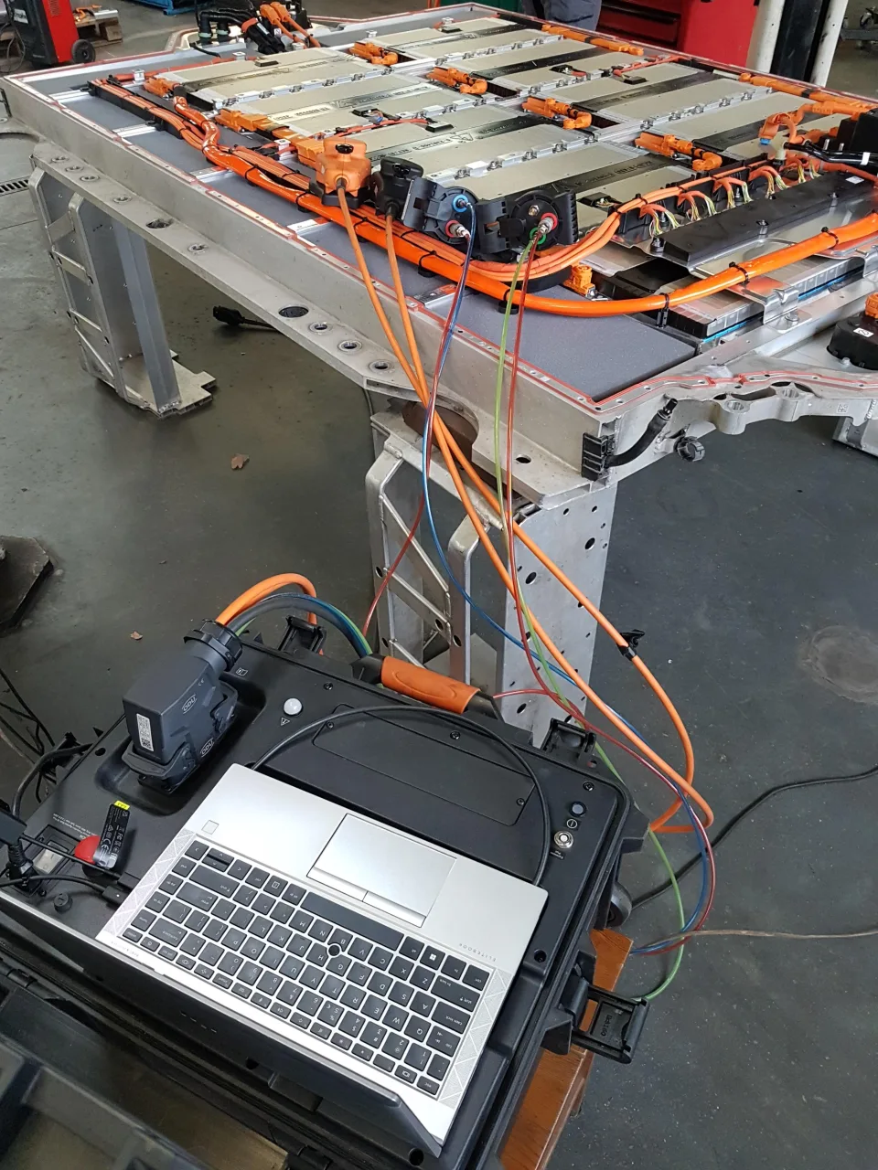 Narzędzie diagnostyczne baterii BMW EoS IMIB HV battery tester, odblokowanie po wypadku, wymiana, aktywacja baterii