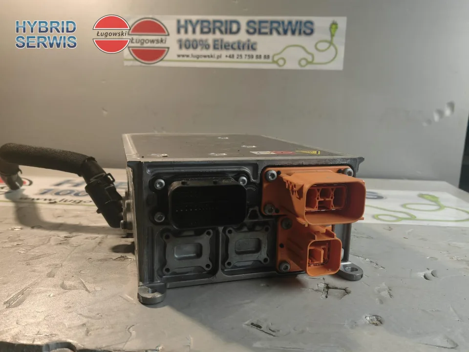 Ładowarka Audi Q7 Q8 9Y0915681B