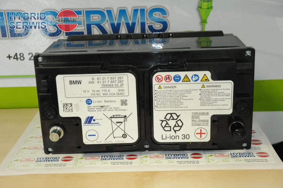 Akumulator Li-ion BMW Mpower 12V 70Ah 860A CCA 8047220 naprawa