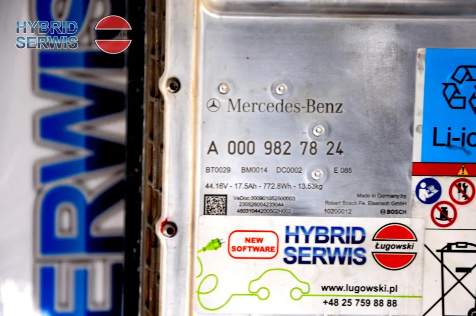 Bateria trakcyjna Mercedes miękka hybryda mild hybrid 48V 44V A0009827824