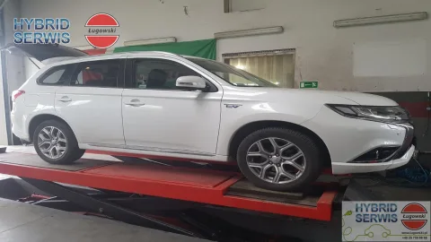 Mitsubishi  Outlander Plug-in hybrid