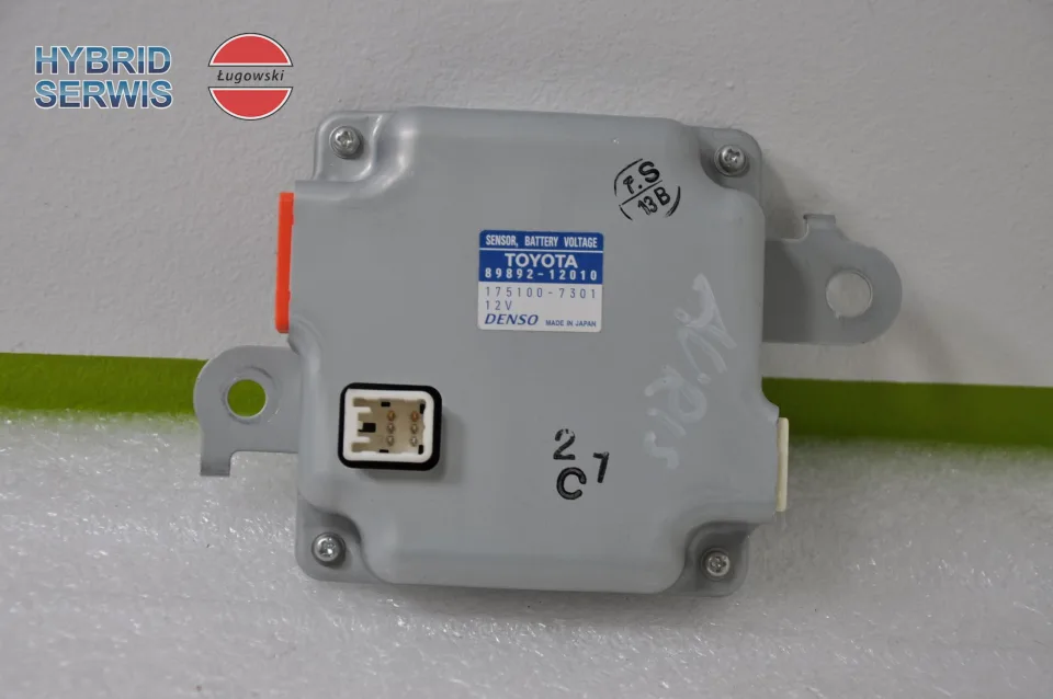 Monitor napięć Toyota 89892-12010