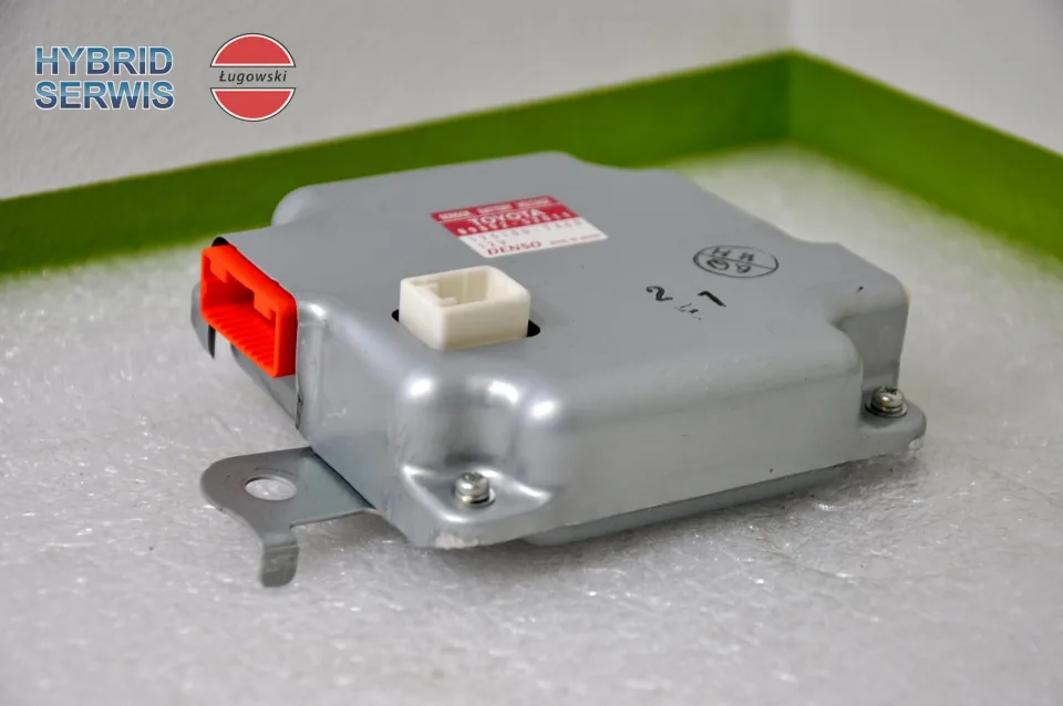 Monitor napięć Toyota 89892-52011