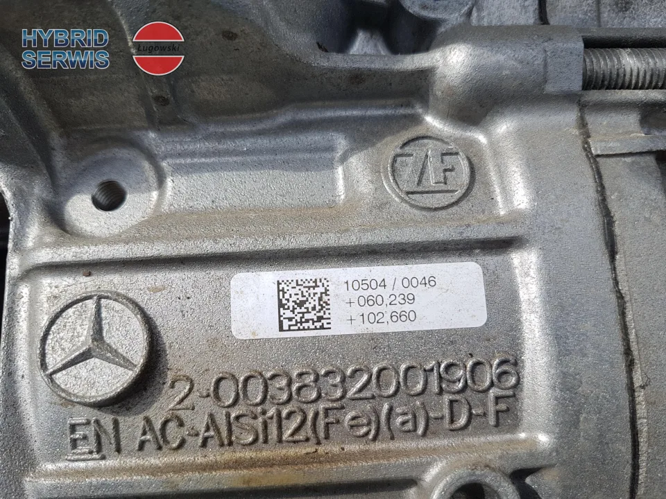 Silnik elektryczny samochodu tył Mercedes Benz EQA EQB EQC A2433403202