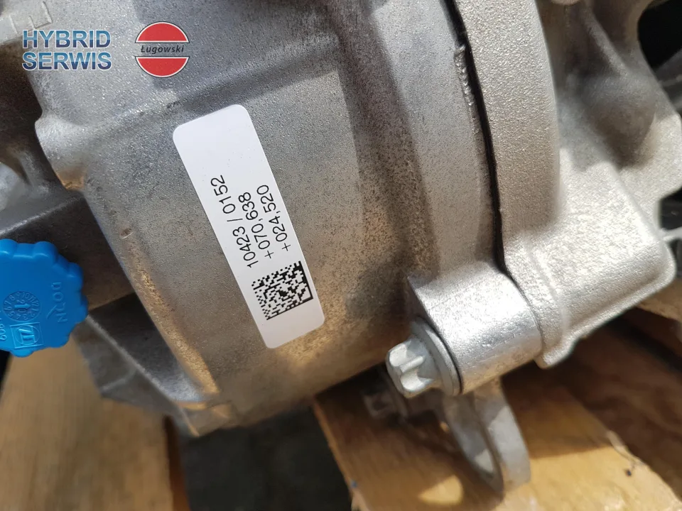 Silnik elektryczny samochodu tył Mercedes Benz EQA EQB EQC A2433403202