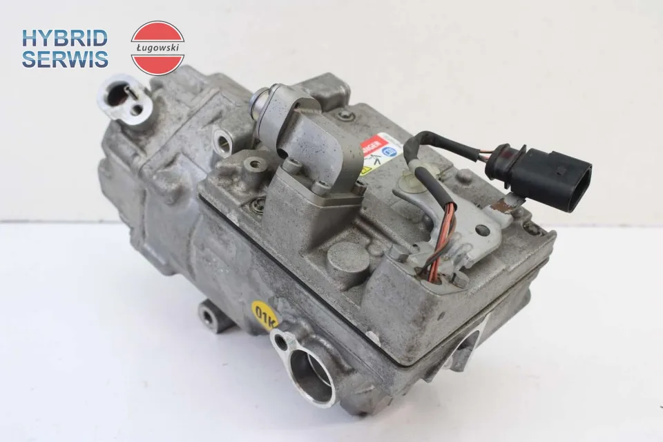 Sprężarka kompresor klimatyzacji Audi A8 Q5 Hybrid 2.0 TFSi 8R0260797C