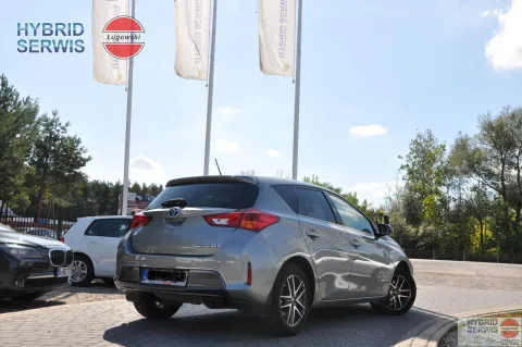 Toyota Auris Hybrid